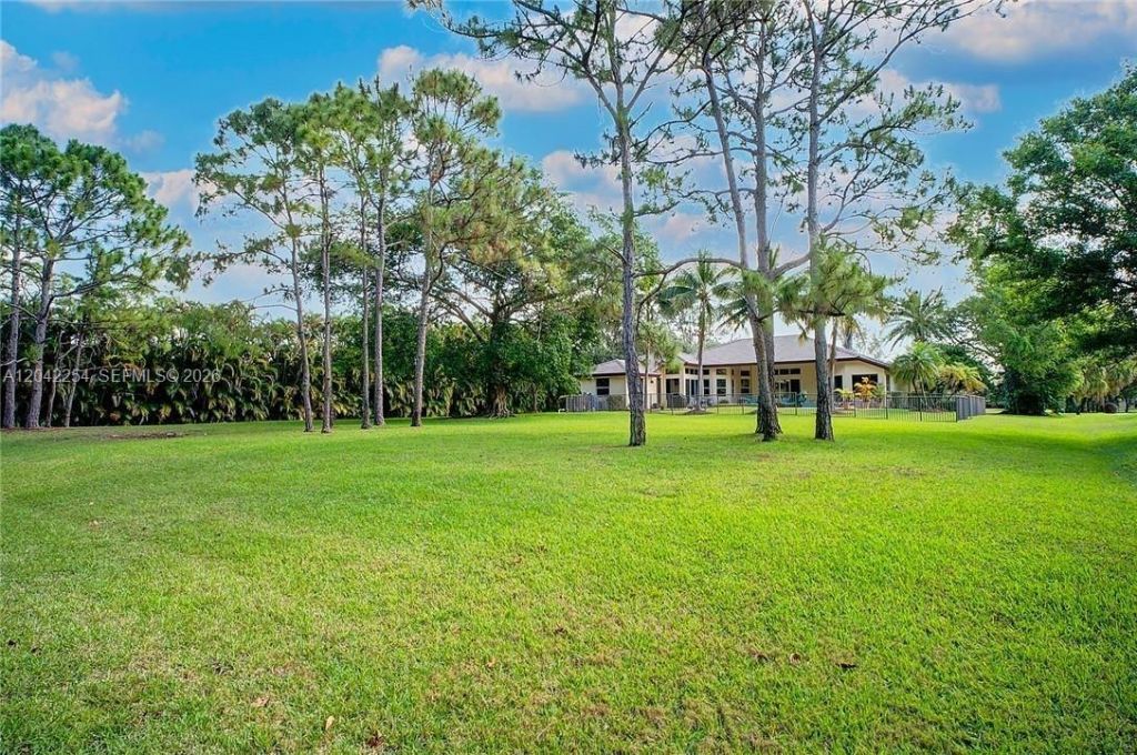 6807 NW 66th Way, Parkland, FL 33067 Photo