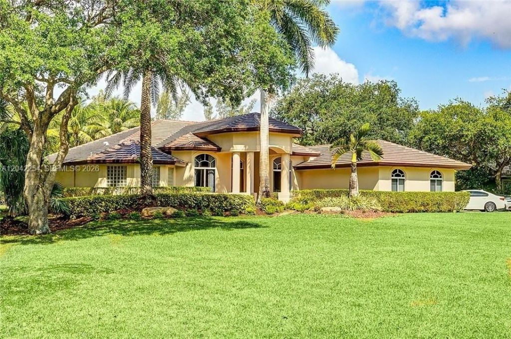 6807 NW 66th Way, Parkland, FL 33067 Photo