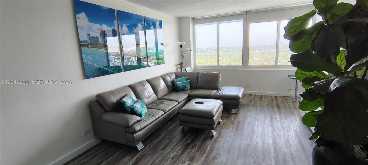 7441 Wayne Ave , Unit 15i, Miami Beach, FL 33141 Photo