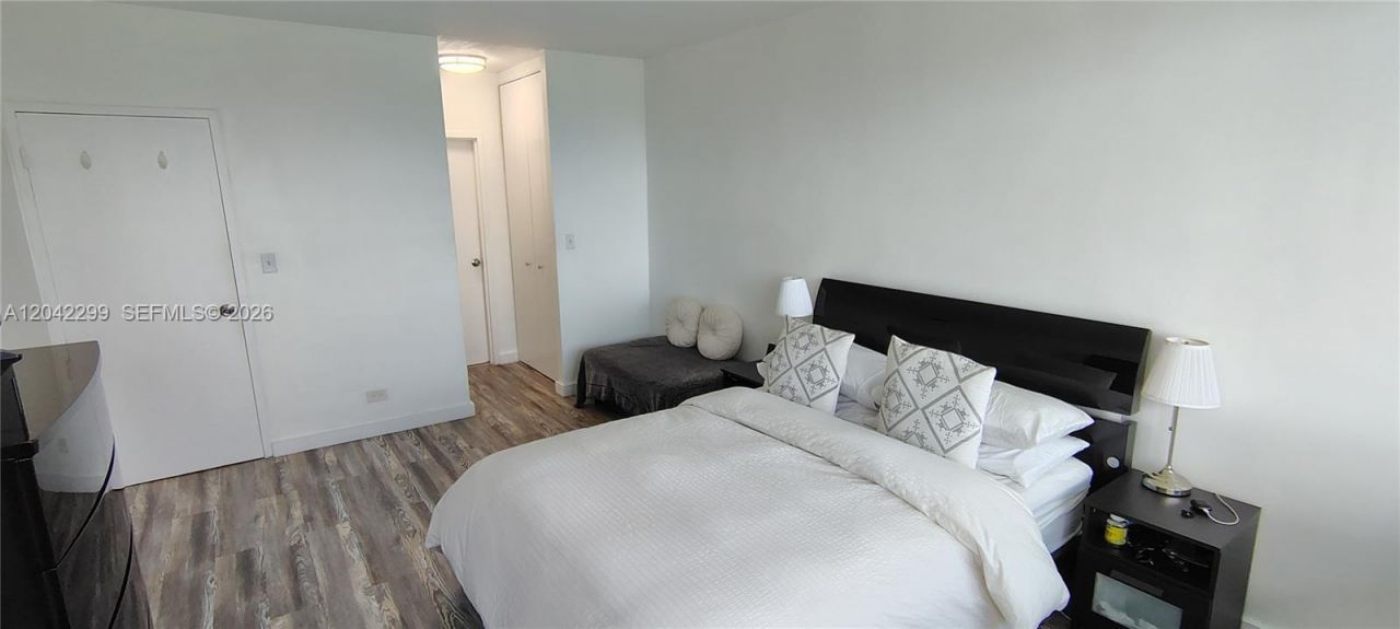 7441 Wayne Ave , Unit 15i, Miami Beach, FL 33141 Photo