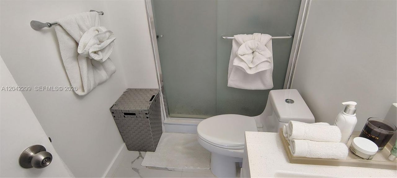 7441 Wayne Ave , Unit 15i, Miami Beach, FL 33141 Photo