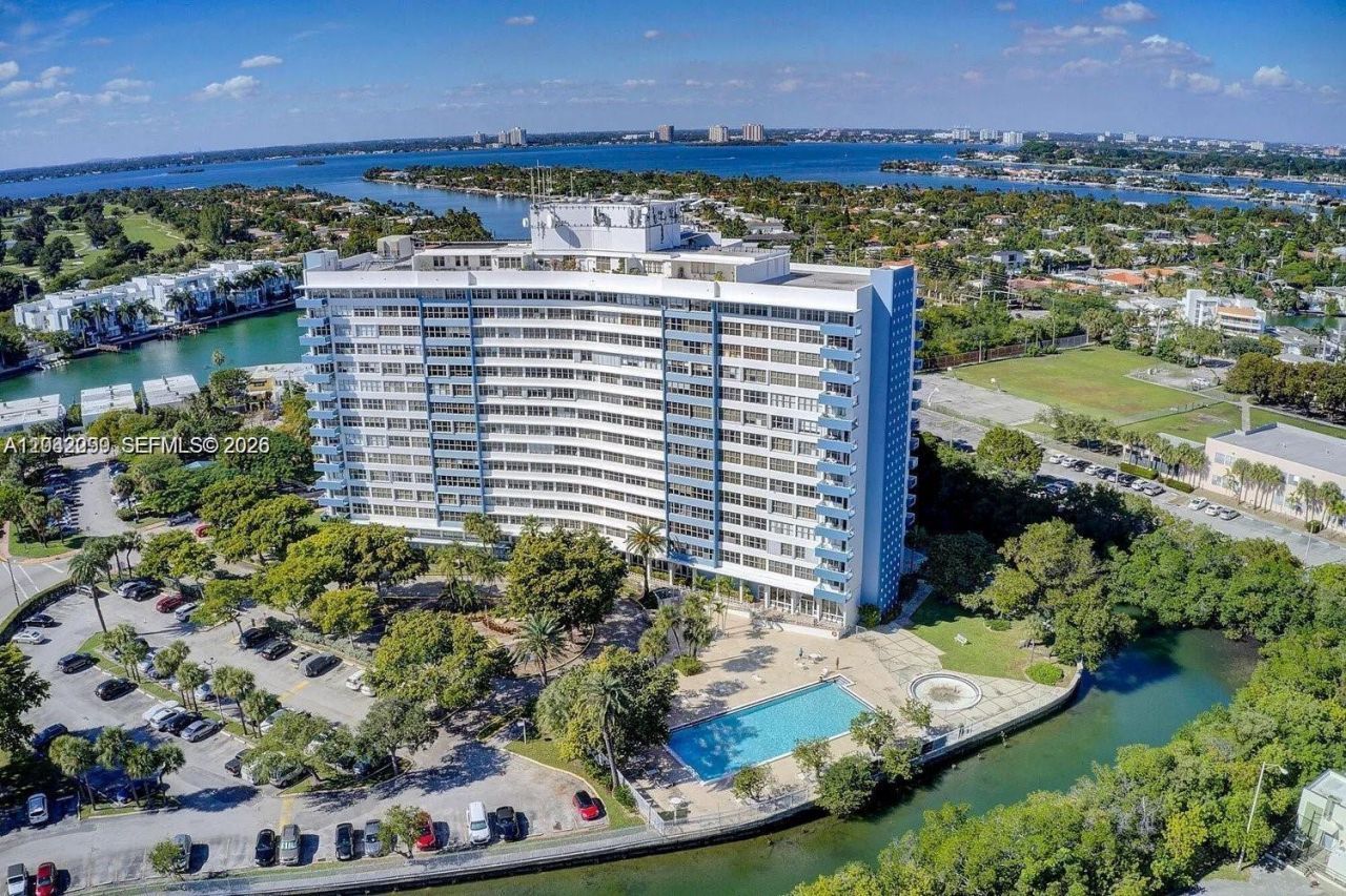 7441 Wayne Ave , Unit 15i, Miami Beach, FL 33141 Photo