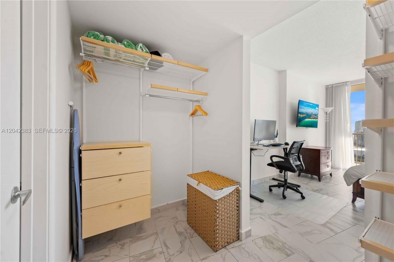 1750 N Bayshore Dr, Unit 5212, Miami, FL 33132 Photo