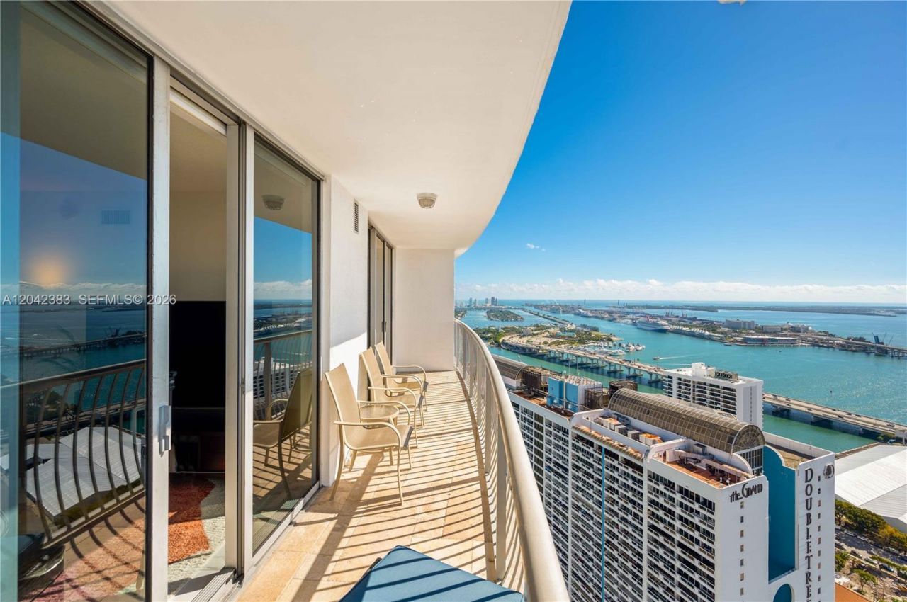 1750 N Bayshore Dr, Unit 5212, Miami, FL 33132 Photo
