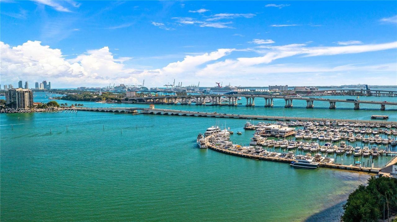 1750 N Bayshore Dr, Unit 5212, Miami, FL 33132 Photo