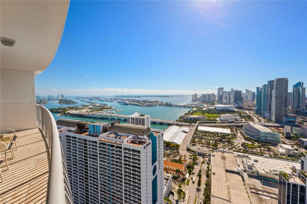 1750 N Bayshore Dr, Unit 5212, Miami, FL 33132 Photo