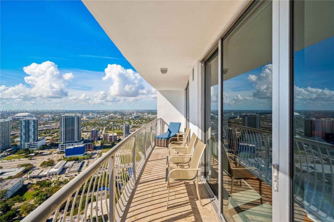 1750 N Bayshore Dr, Unit 5212, Miami, FL 33132 Photo