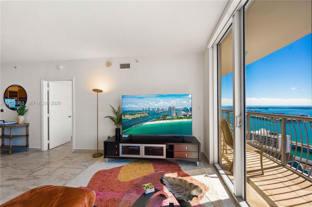 1750 N Bayshore Dr, Unit 5212, Miami, FL 33132 Photo
