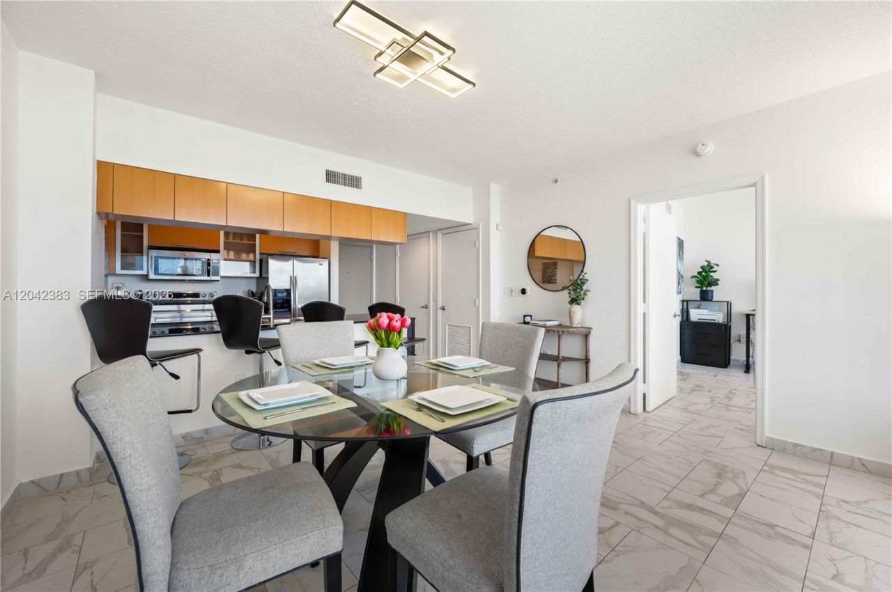 1750 N Bayshore Dr, Unit 5212, Miami, FL 33132 Photo