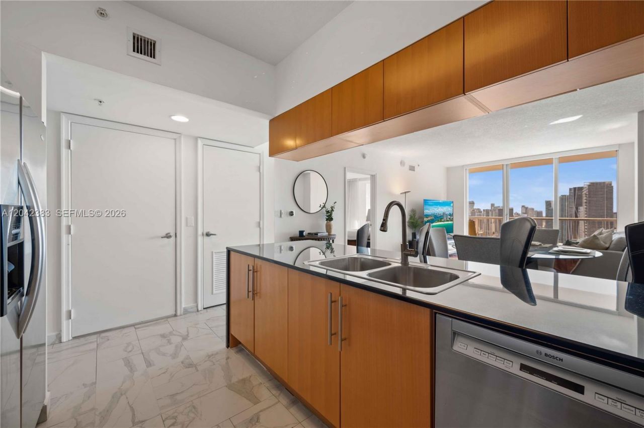 1750 N Bayshore Dr, Unit 5212, Miami, FL 33132 Photo