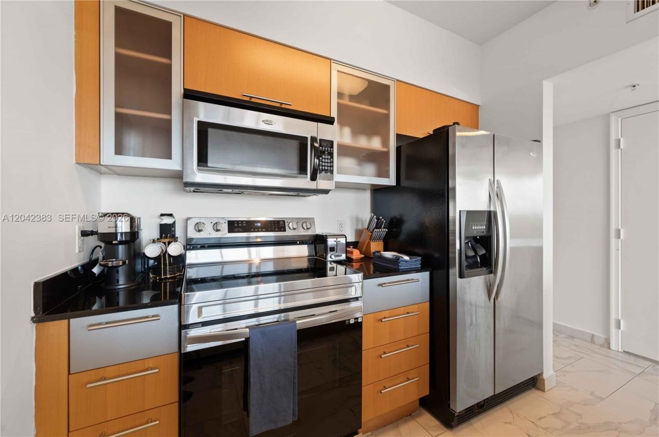 1750 N Bayshore Dr, Unit 5212, Miami, FL 33132 Photo