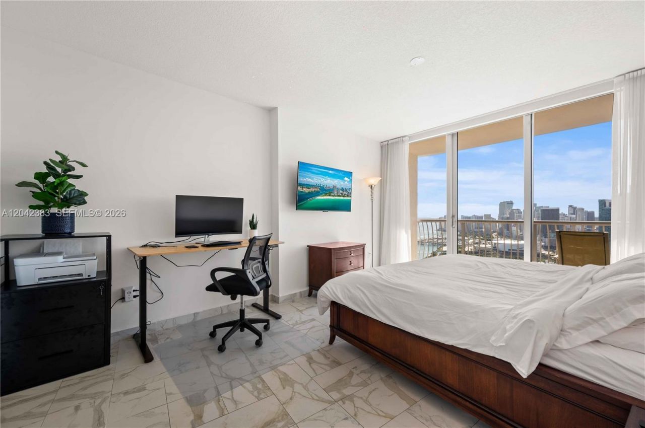 1750 N Bayshore Dr, Unit 5212, Miami, FL 33132 Photo