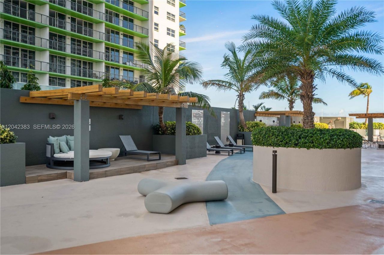 1750 N Bayshore Dr, Unit 5212, Miami, FL 33132 Photo