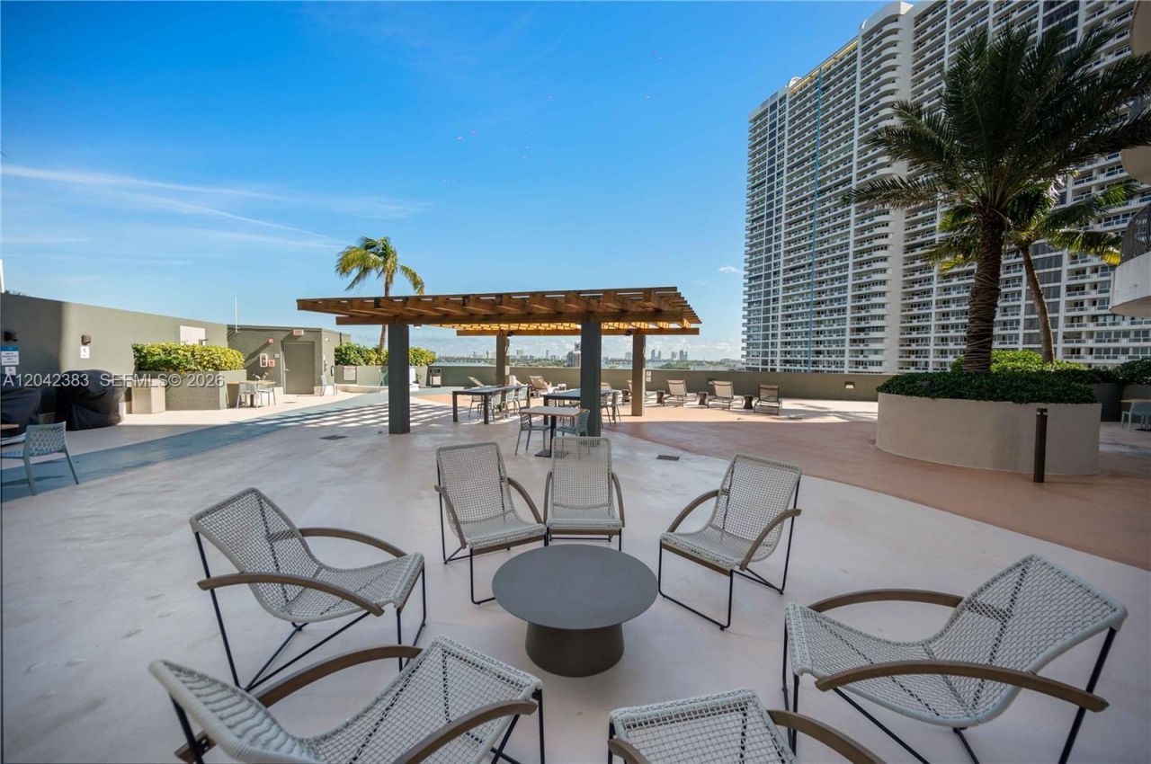 1750 N Bayshore Dr, Unit 5212, Miami, FL 33132 Photo