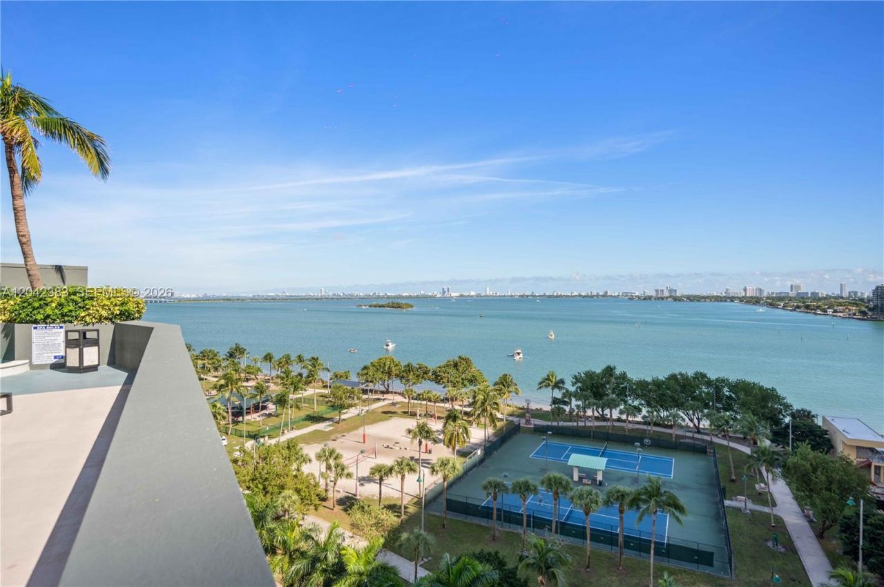 1750 N Bayshore Dr, Unit 5212, Miami, FL 33132 Photo