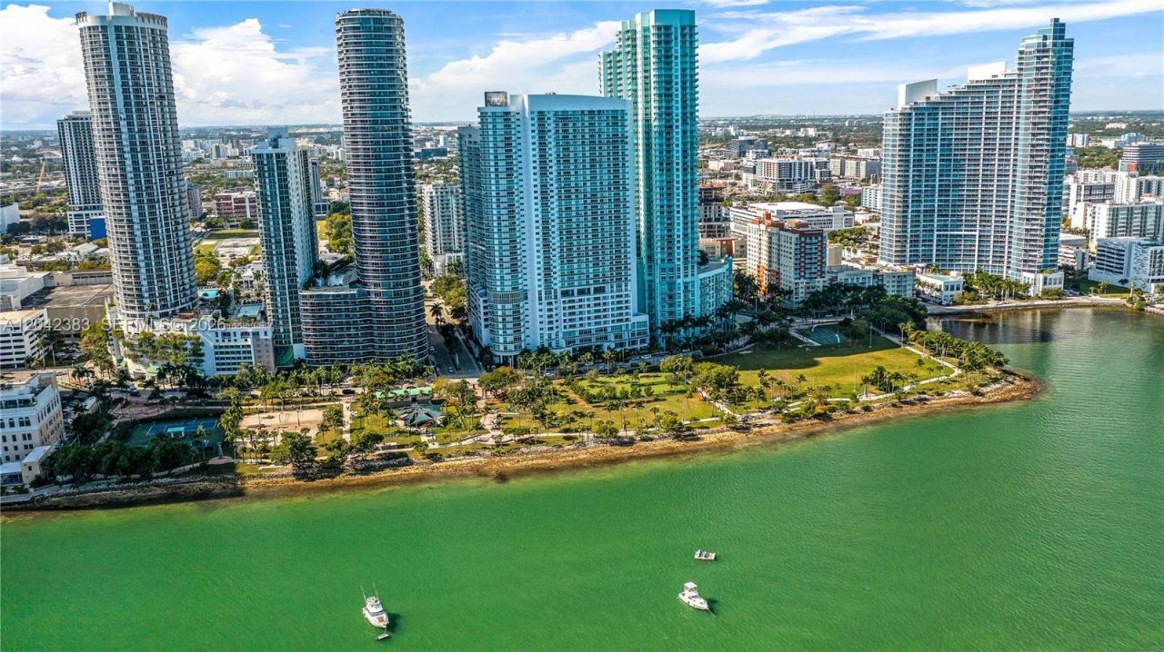 1750 N Bayshore Dr, Unit 5212, Miami, FL 33132 Photo