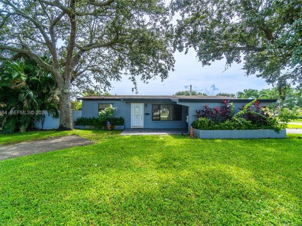 3338 Taft St , Hollywood, FL 33021