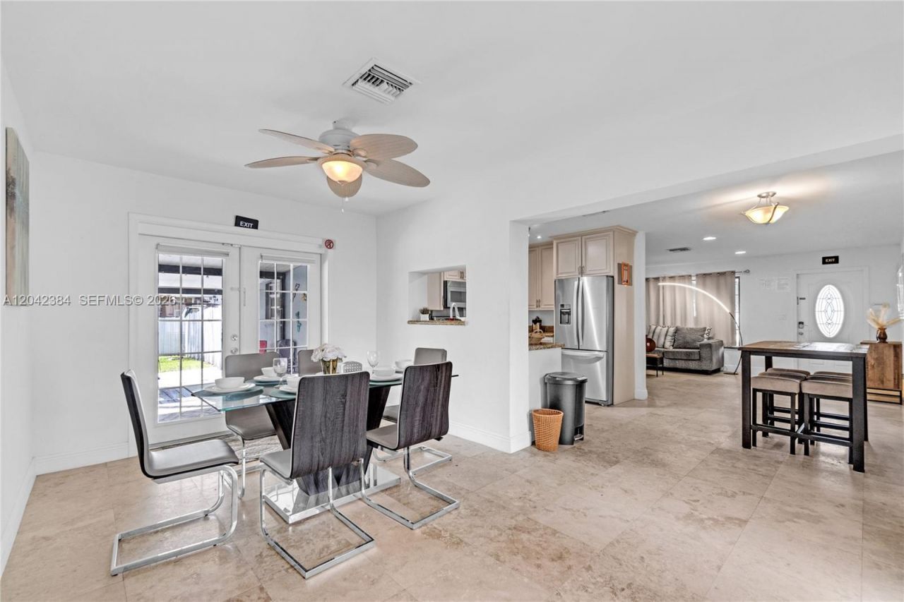 3338 Taft St , Hollywood, FL 33021 Photo