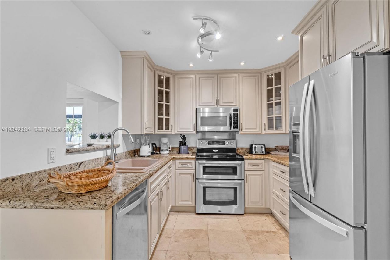 3338 Taft St , Hollywood, FL 33021 Photo