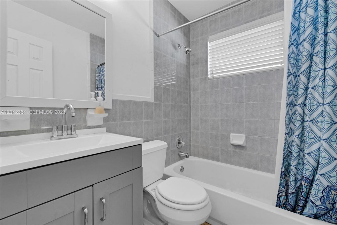 3338 Taft St , Hollywood, FL 33021 Photo