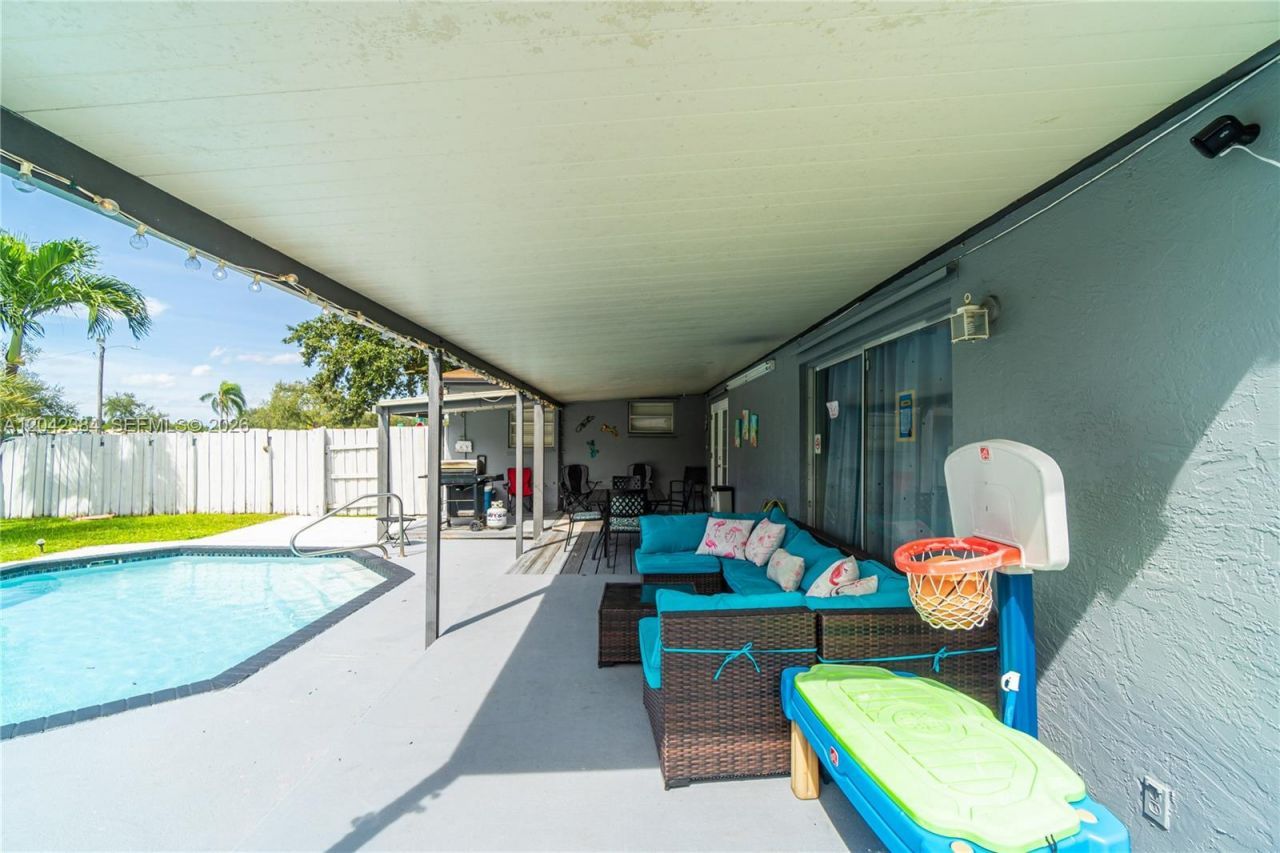 3338 Taft St , Hollywood, FL 33021 Photo