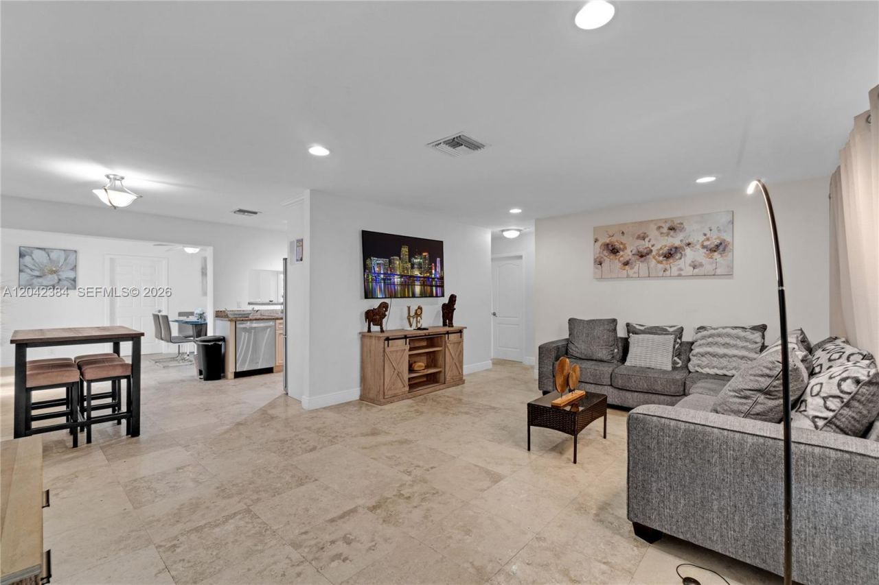 3338 Taft St , Hollywood, FL 33021 Photo