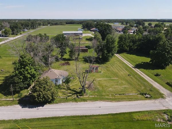 325 Grant Street , Kahoka, MO 63445
