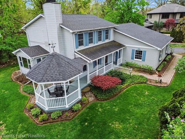 259 Wing Court , Northville, MI 48167