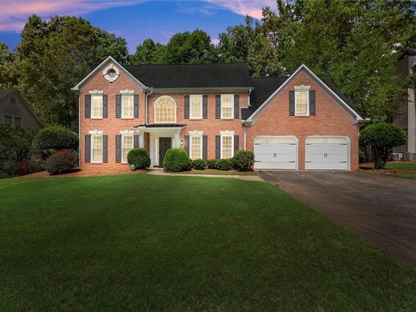 2316 Woodcrest Drive SE, Smyrna, GA 30082