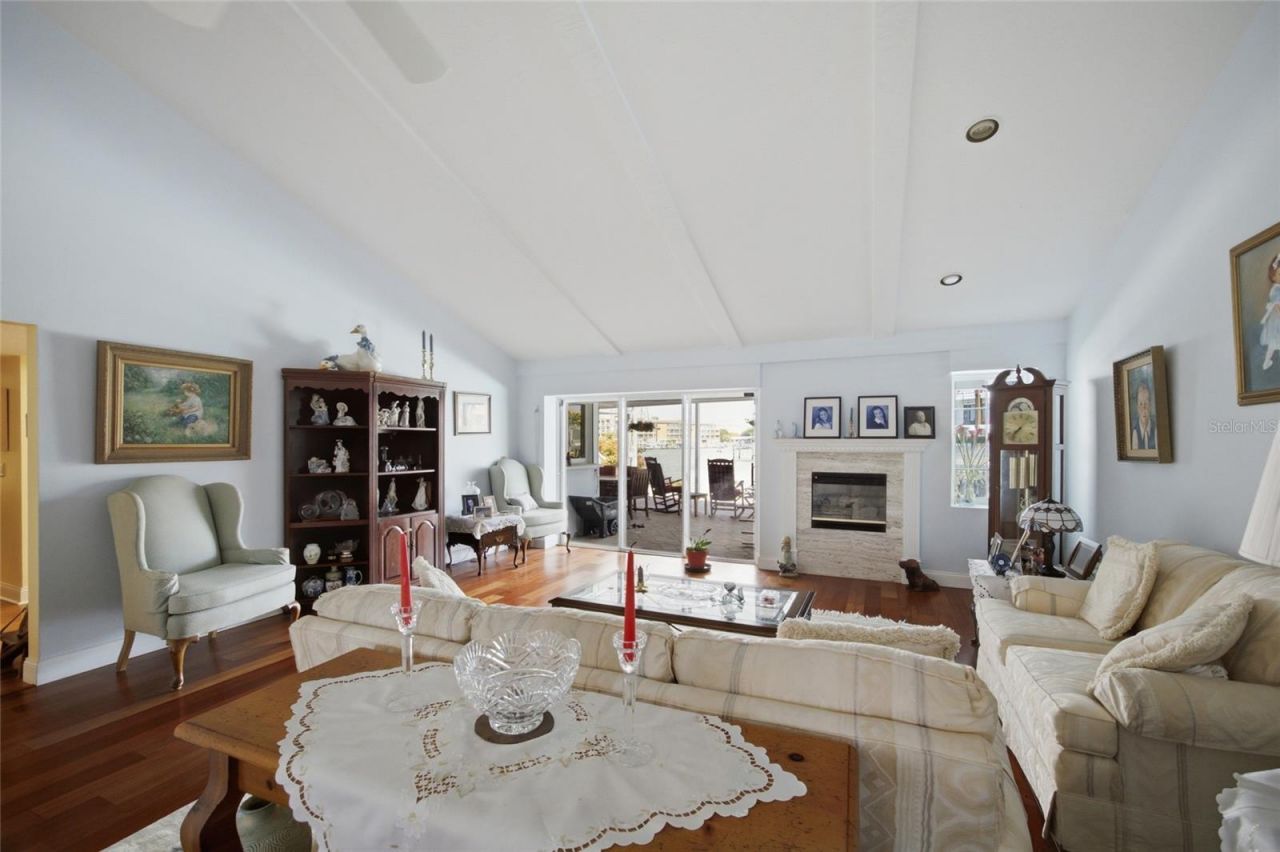 4912 58th Avenue S, Saint Petersburg, FL 33715 Photo