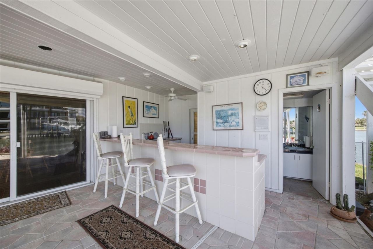 4912 58th Avenue S, Saint Petersburg, FL 33715 Photo