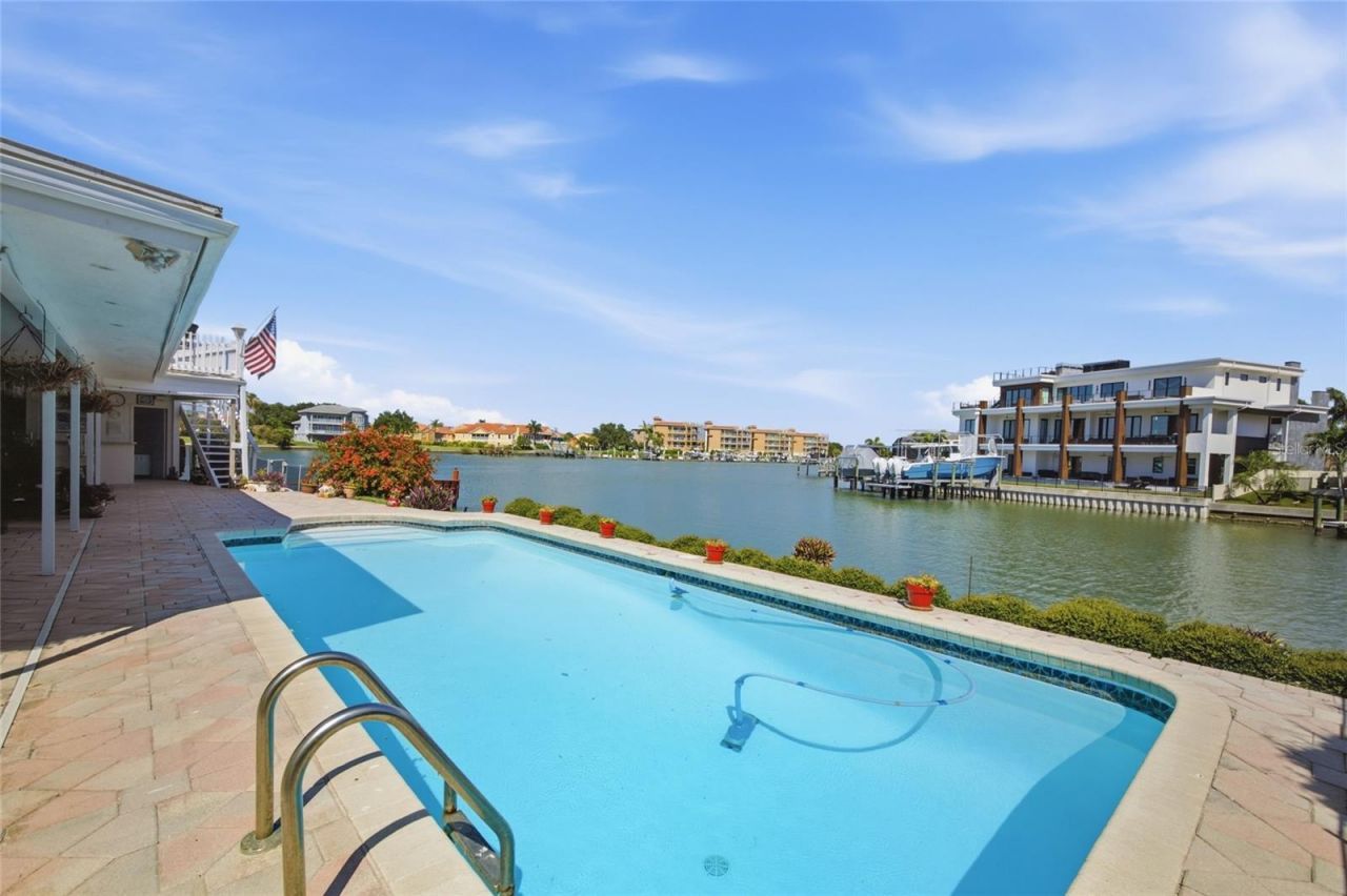 4912 58th Avenue S, Saint Petersburg, FL 33715 Photo
