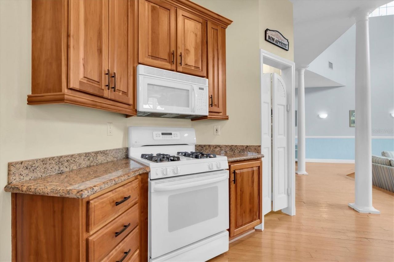 5617 Palmetto Road, New Port Richey, FL 34652 Photo