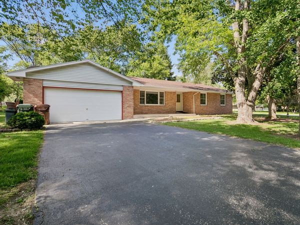 2621 E Heritage Drive , Kankakee, IL 60901
