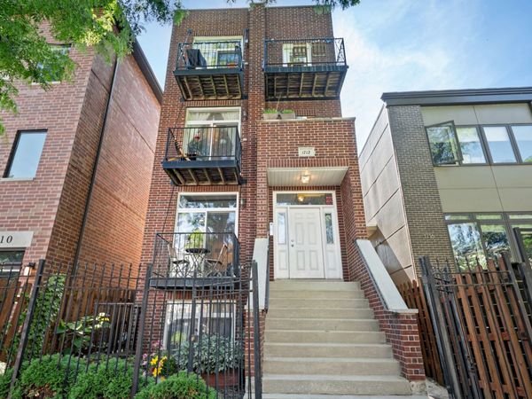 1712 N Albany Avenue, Unit 1, Chicago, IL 60647