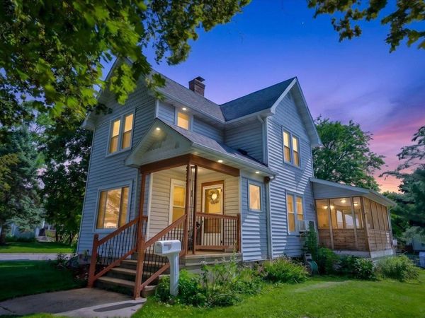 572 N Monroe Street, Waterloo, WI 53594