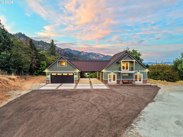 3716 WEAVER RD, Riddle, OR 97469