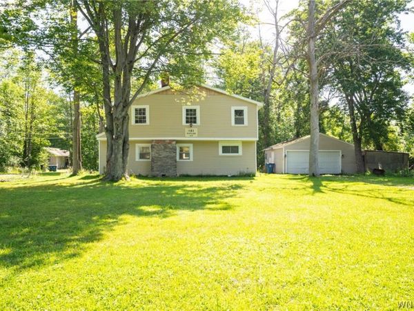 481 Poplar Avenue , Angola, NY 14006