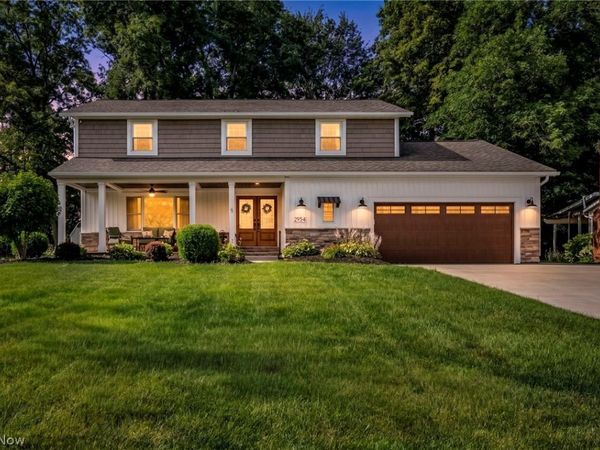 2954 Marion, Brunswick, OH 44212