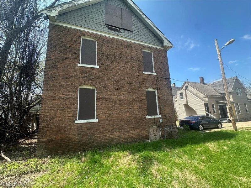 6404 Carl Avenue, Cleveland, OH 44103 Photo 16