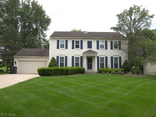 32156 S Roundhead Drive , Solon, OH 44139
