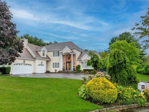 56 Sage Hollow Court, Dix Hills, NY 11746