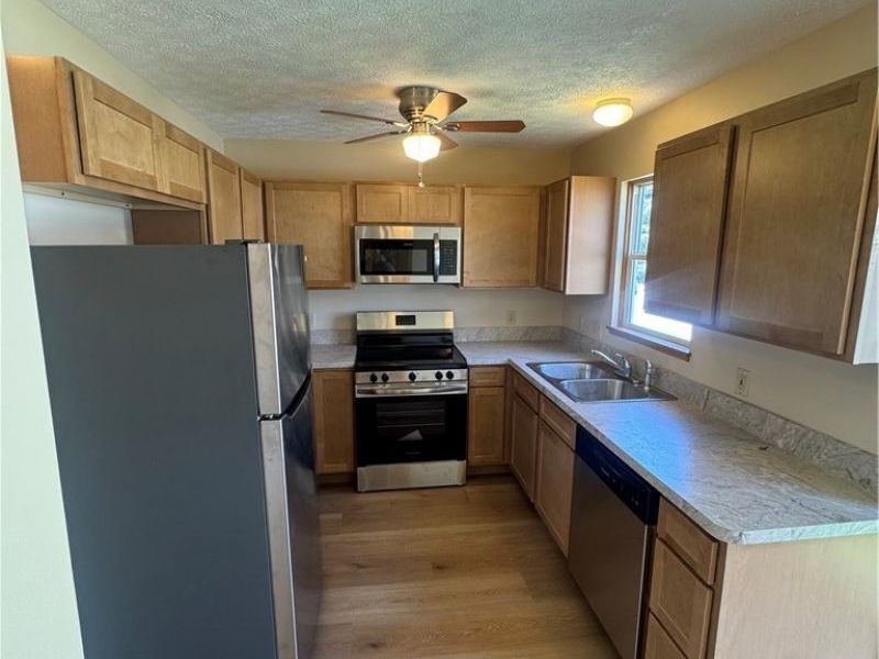 951 Penn Place, Painesville, OH 44077 Photo 3