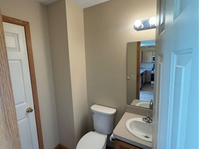 951 Penn Place, Painesville, OH 44077 Photo 8