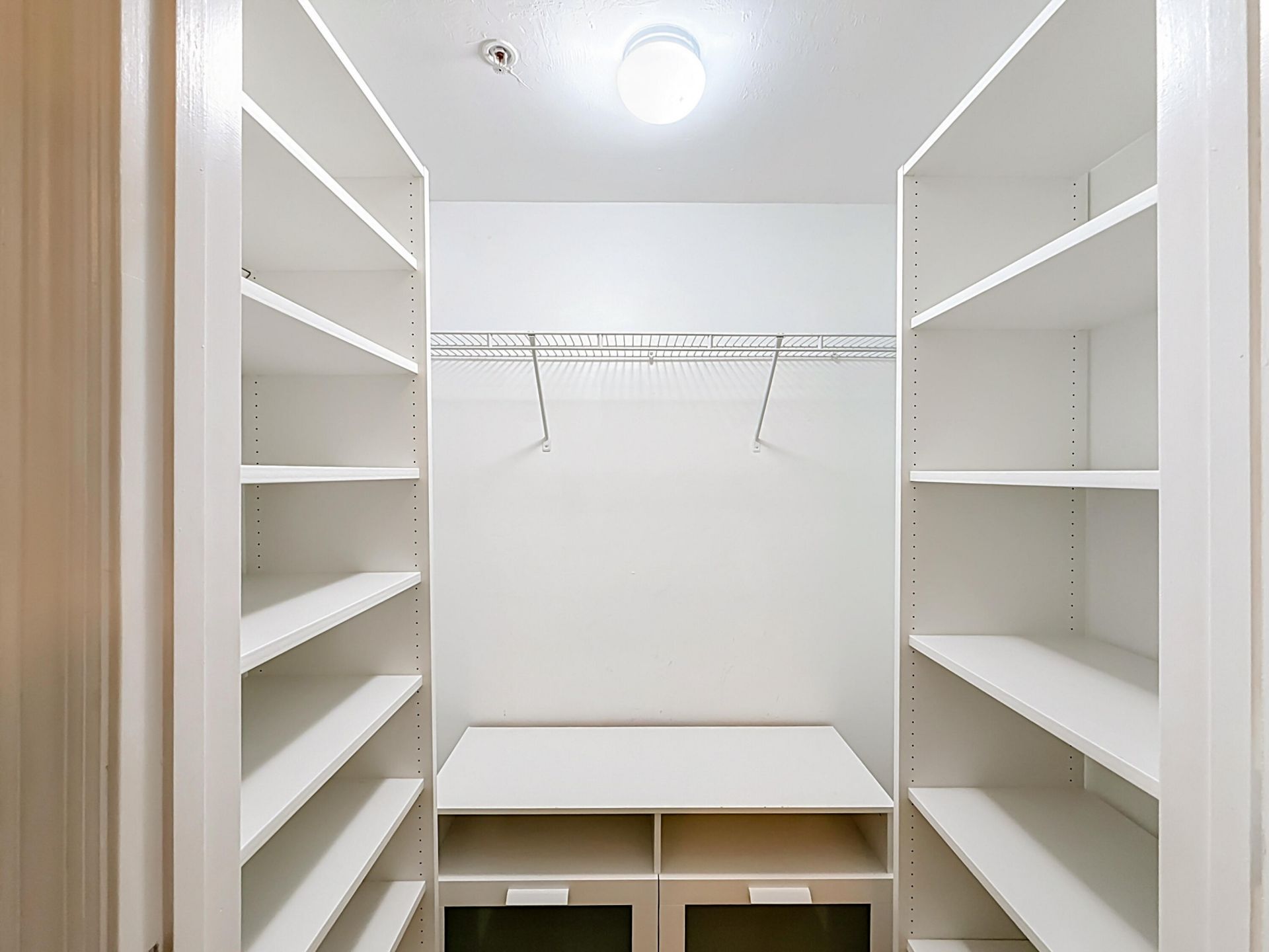 14951 Royal Oaks Lane, Unit 505, North Miami, FL 33181 Photo
