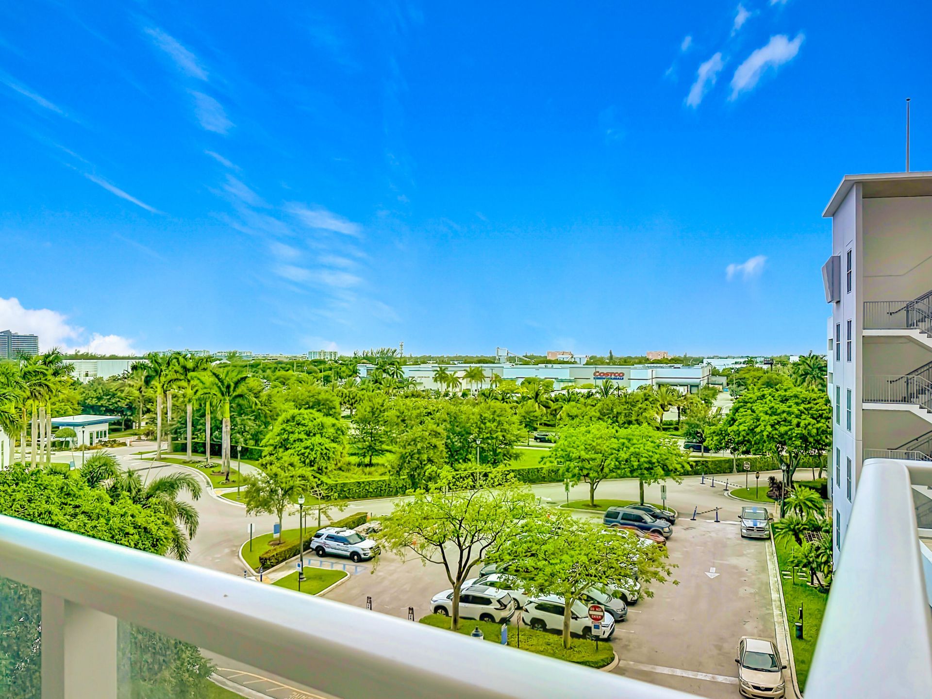 14951 Royal Oaks Lane, Unit 505, North Miami, FL 33181 Photo