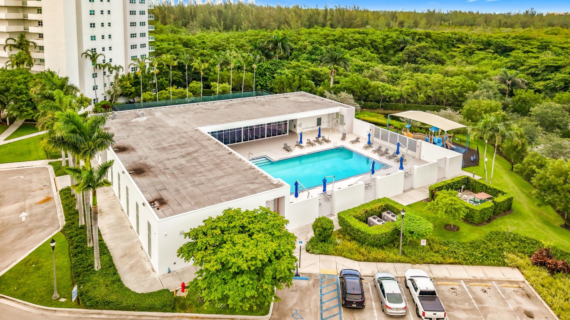 14951 Royal Oaks Lane, Unit 505, North Miami, FL 33181 Photo