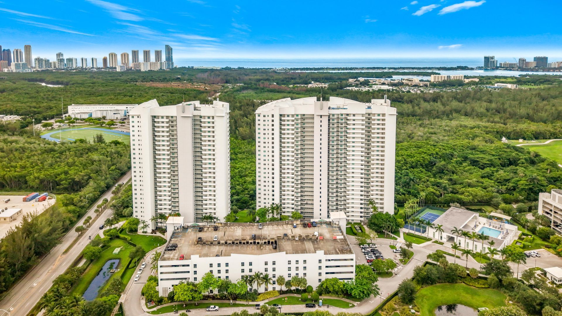 14951 Royal Oaks Lane, Unit 505, North Miami, FL 33181 Photo
