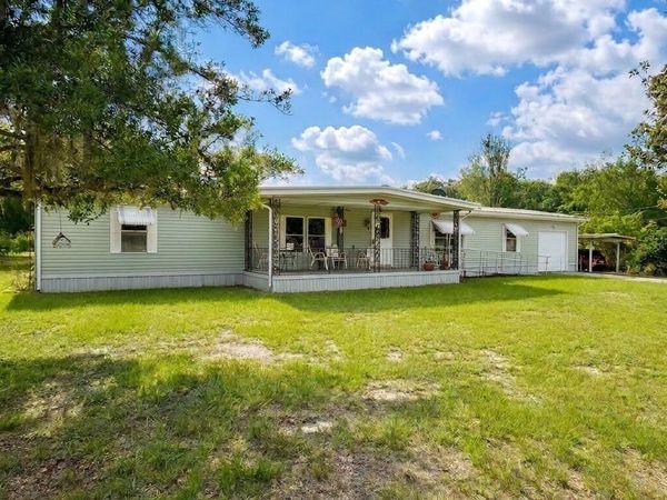 304 DAWN Avenue, Interlachen, FL 32148