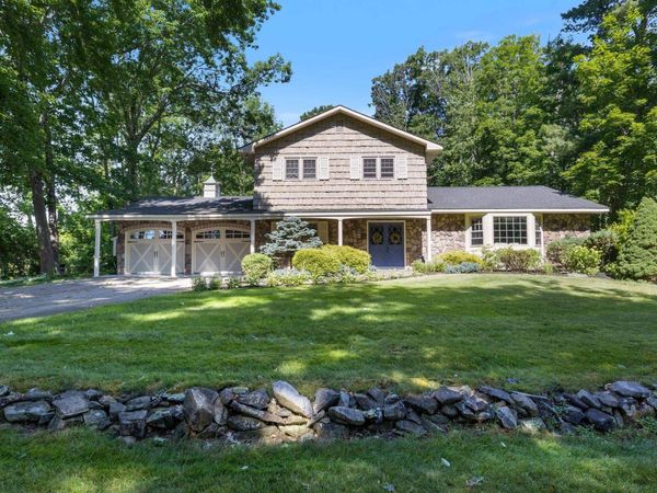 189 Gulf Road, Dover, NH 03820